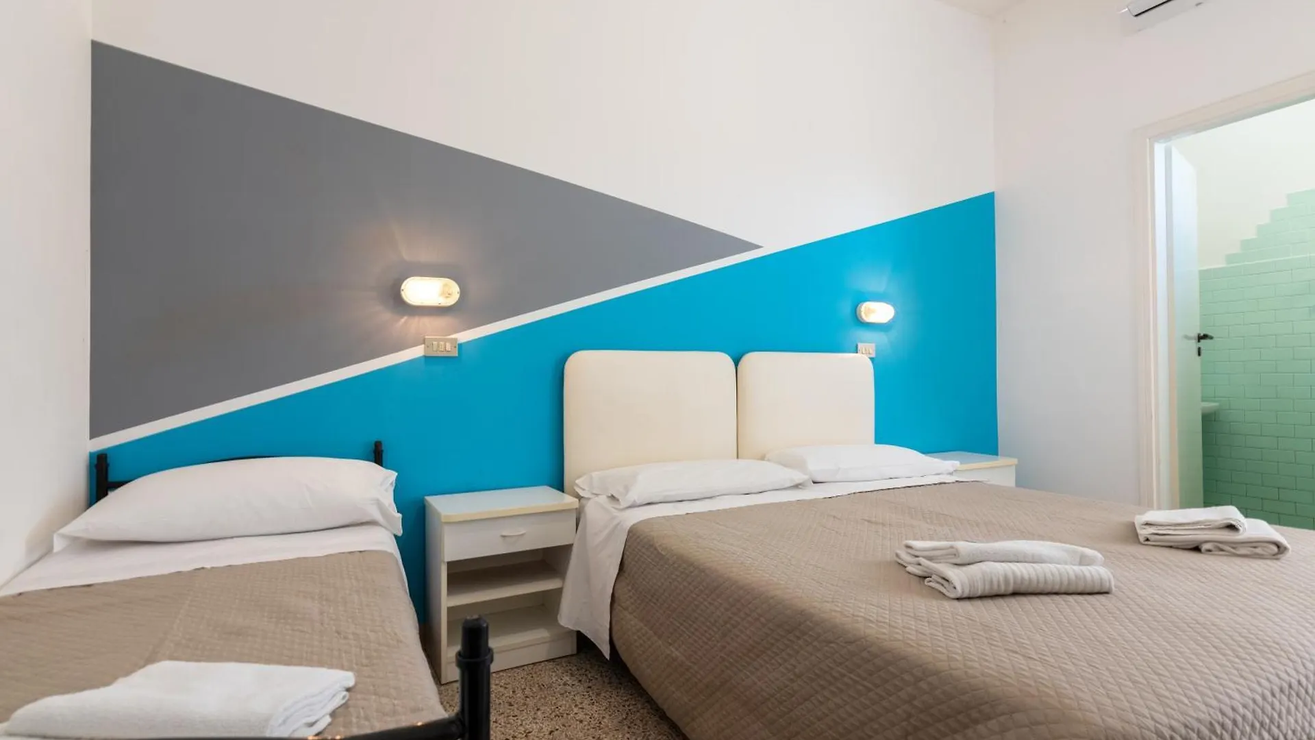 Hotel Serafini 2*, Rimini Italy